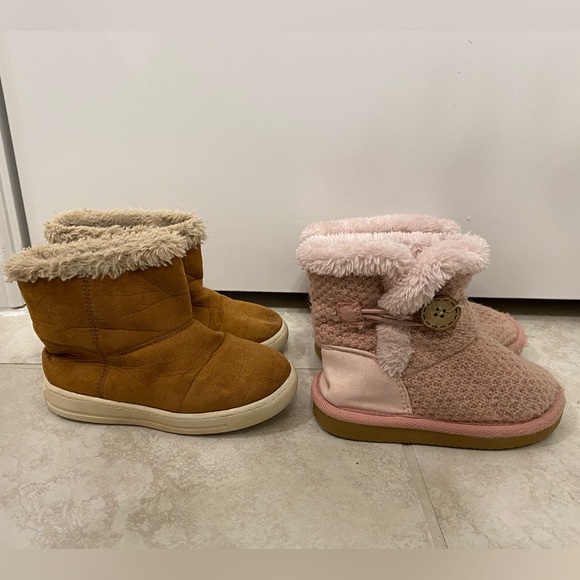2 pairs toddler boots - Picture 1 of 7